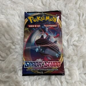 Pokemon Spada e Scudo Card Pack with Red and Blue Design